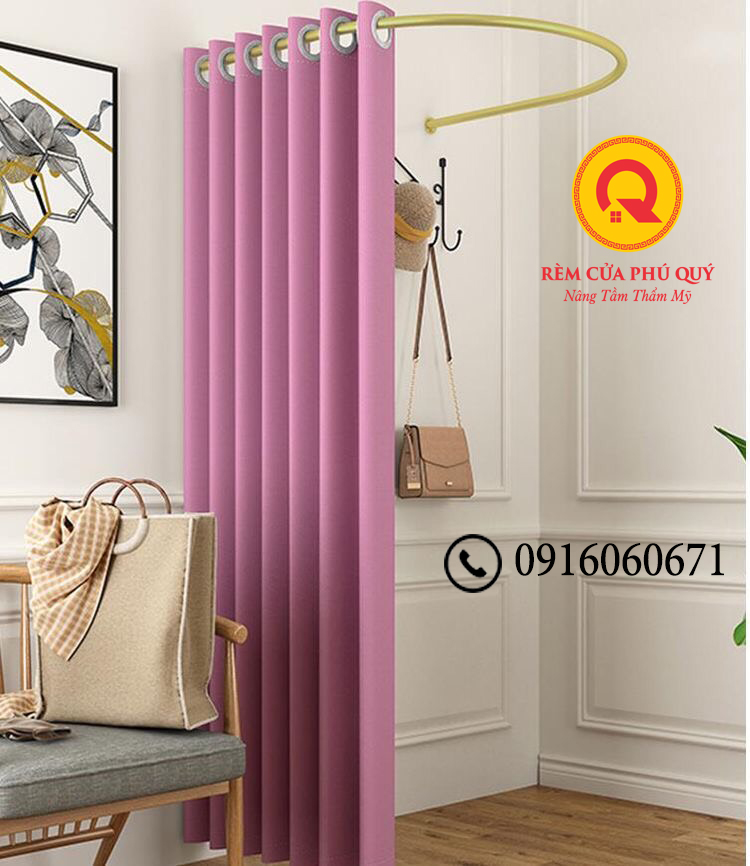 Rèm Thay Đồ Cho Shop Thời Trang