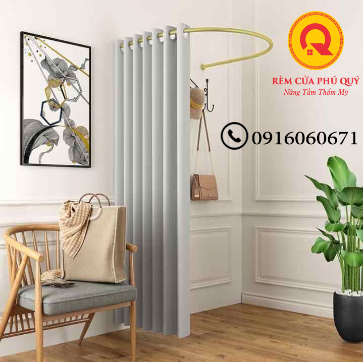 Rèm Thay Đồ Cho Shop Thời Trang