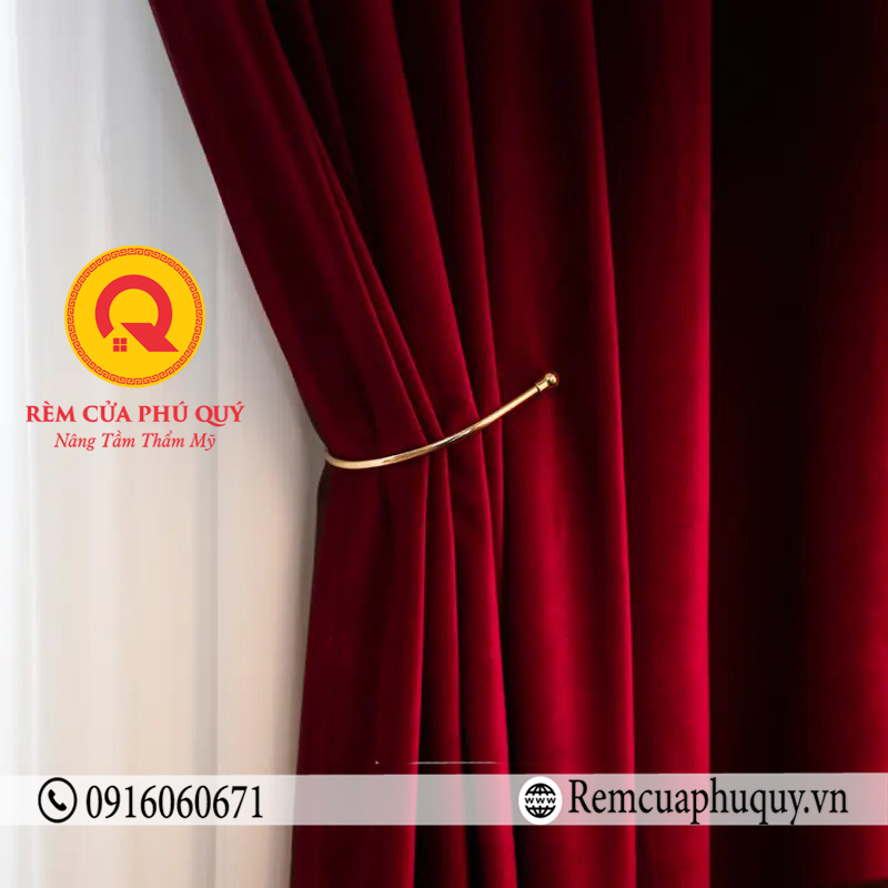 Rèm Cửa Màu Đỏ