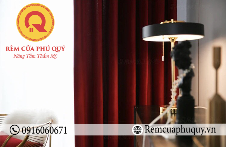 Rèm Cửa Màu Đỏ
