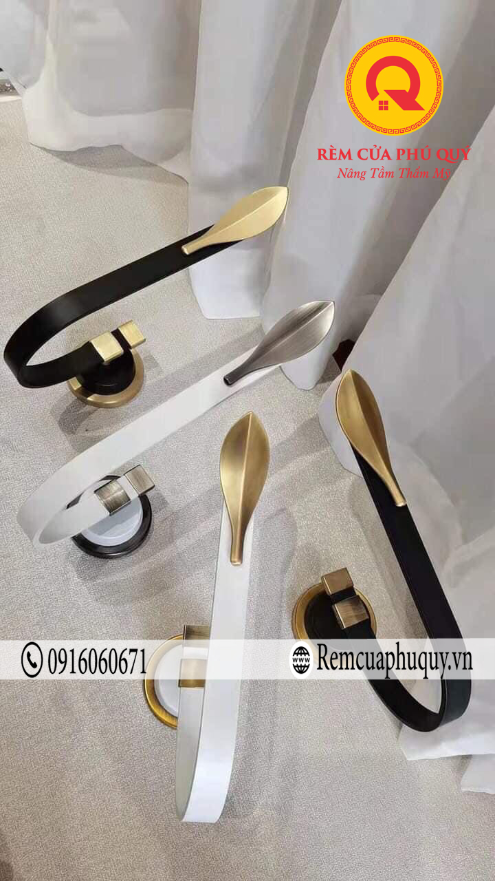 Cục Cột Rèm