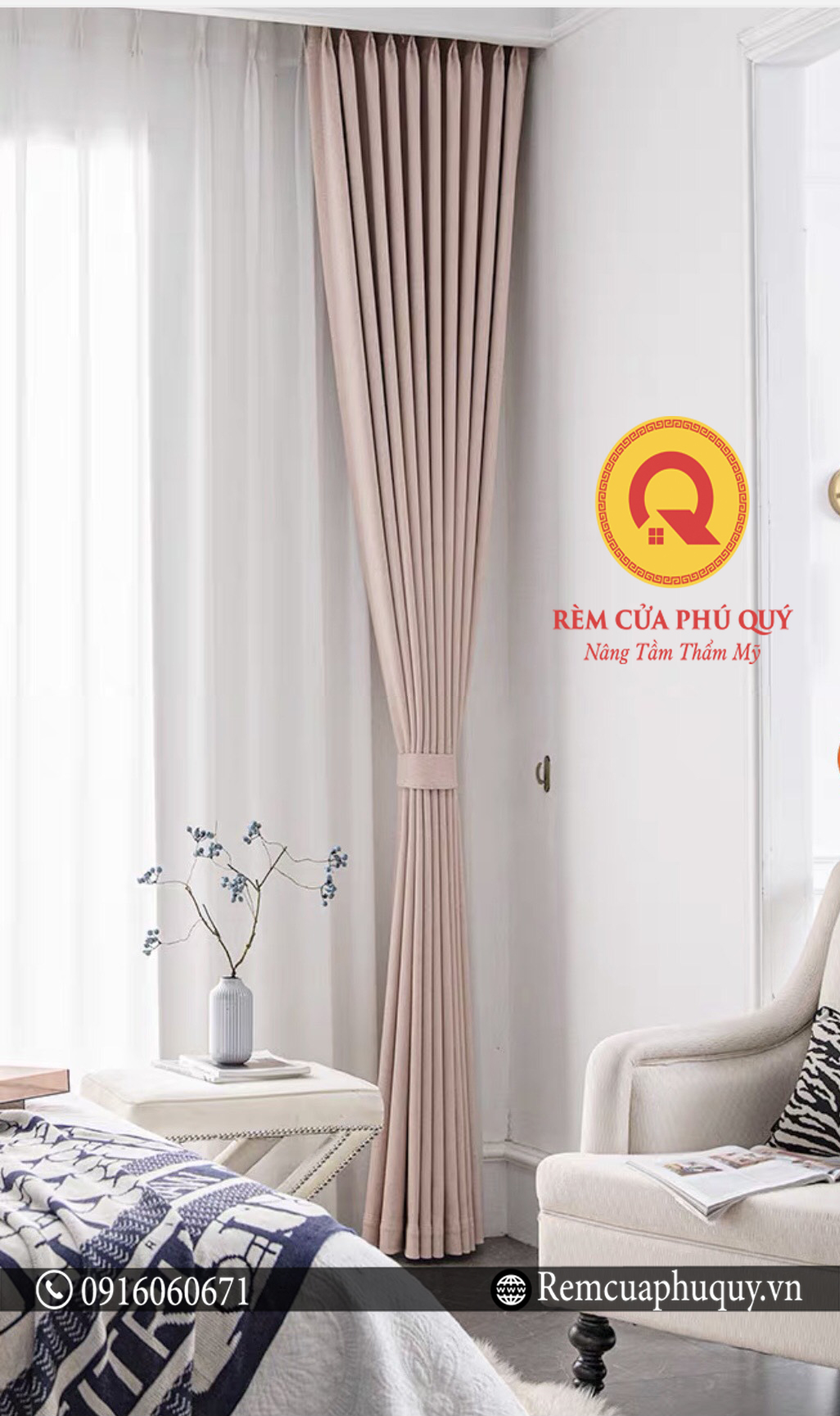 Chọn Màu Nào Cho Rèm Cửa Đẹp? Màu Hồng Cánh Sen